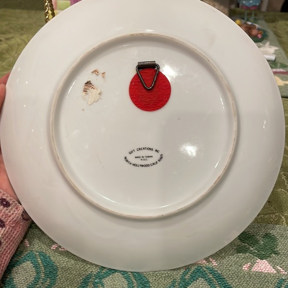 Elvis Presley Unforgettable Plate - Picture 4 of 5